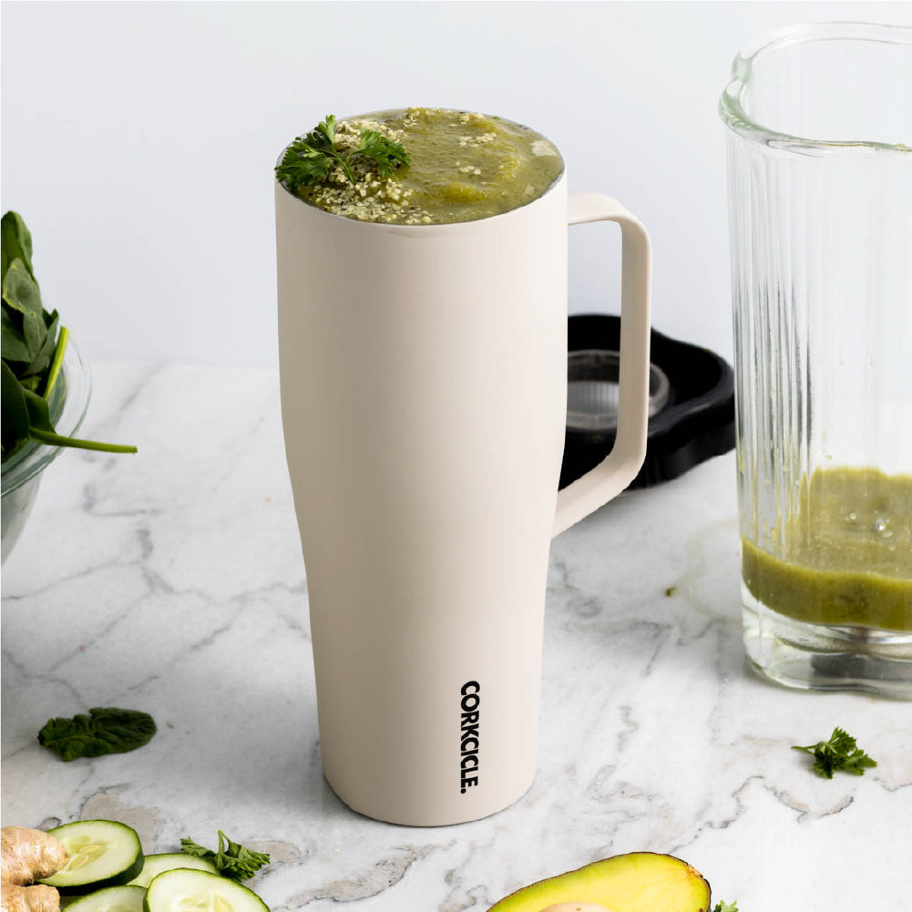 cold-cup-xl-f7 588f4a27c4cf--2230CLT-lifestyle.jpg