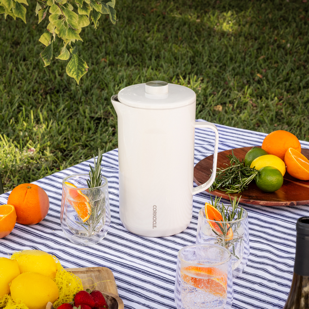 pitcher-g8 OatmilkPitcher_Lifestyle.png