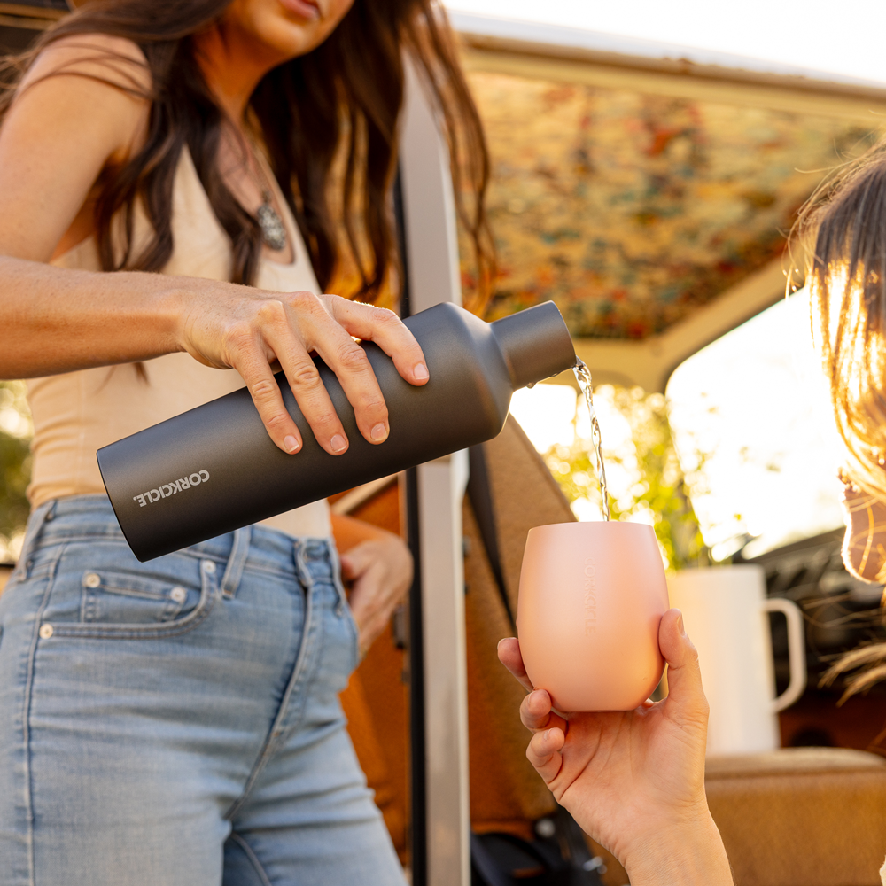 vinnebago-p3 e9a21e7fb71f--Vinnebago-lifestyle.png